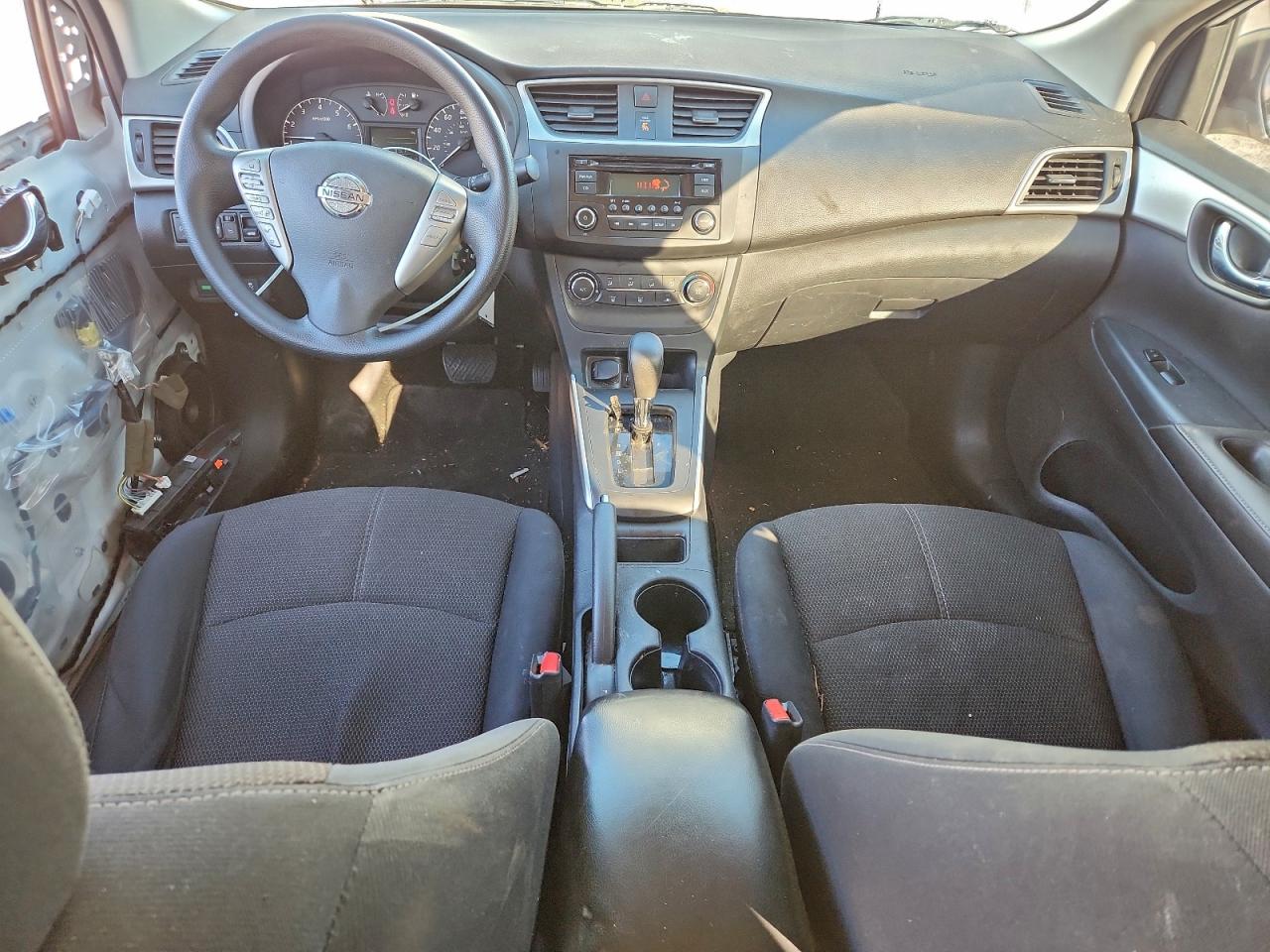 2016 NISSAN SENTRA S photo 8