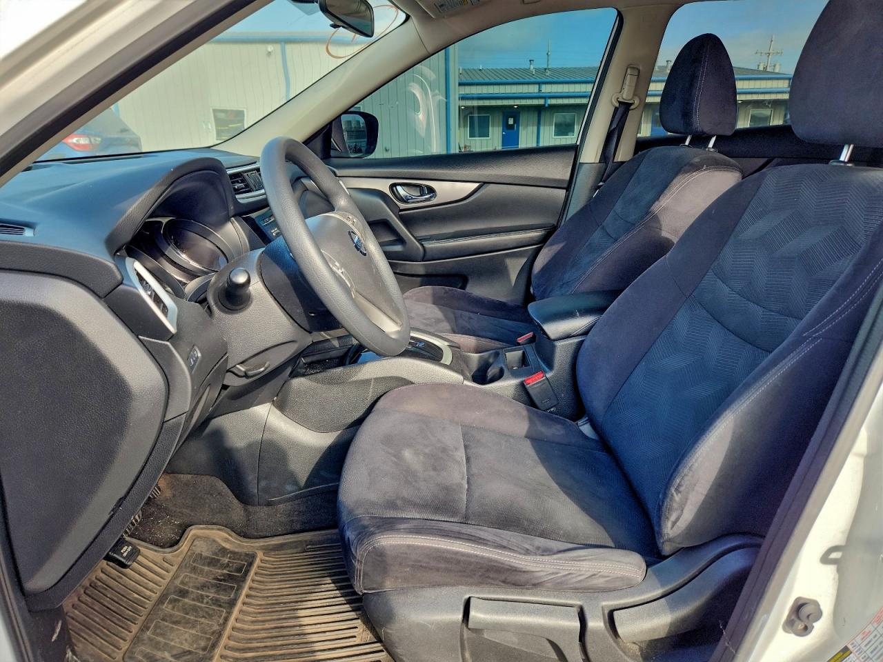 2016 NISSAN ROGUE S photo 7