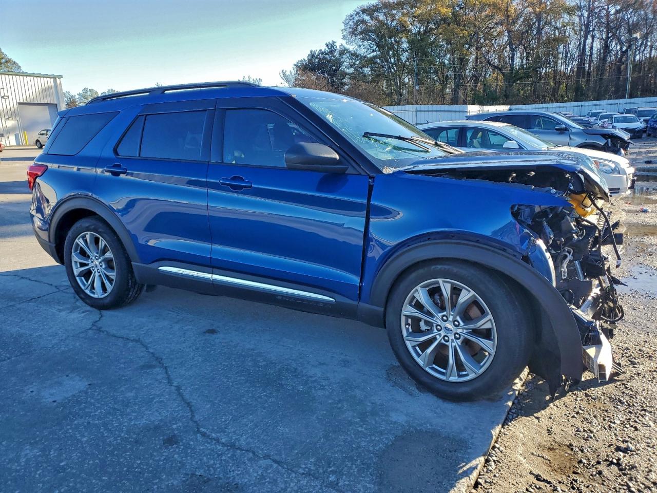 2021 FORD EXPLORER XLT photo 4