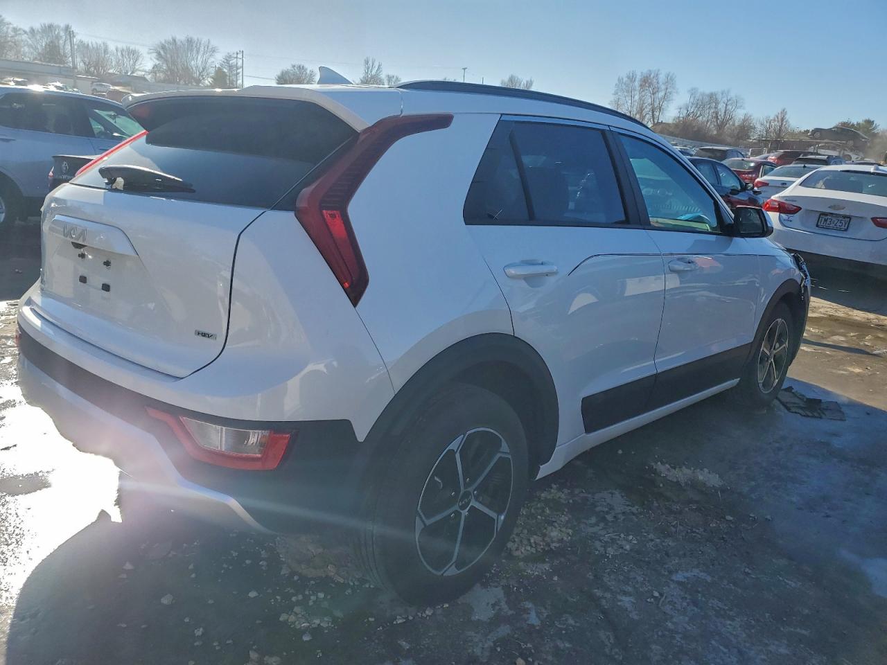 2025 KIA NIRO LX photo 3