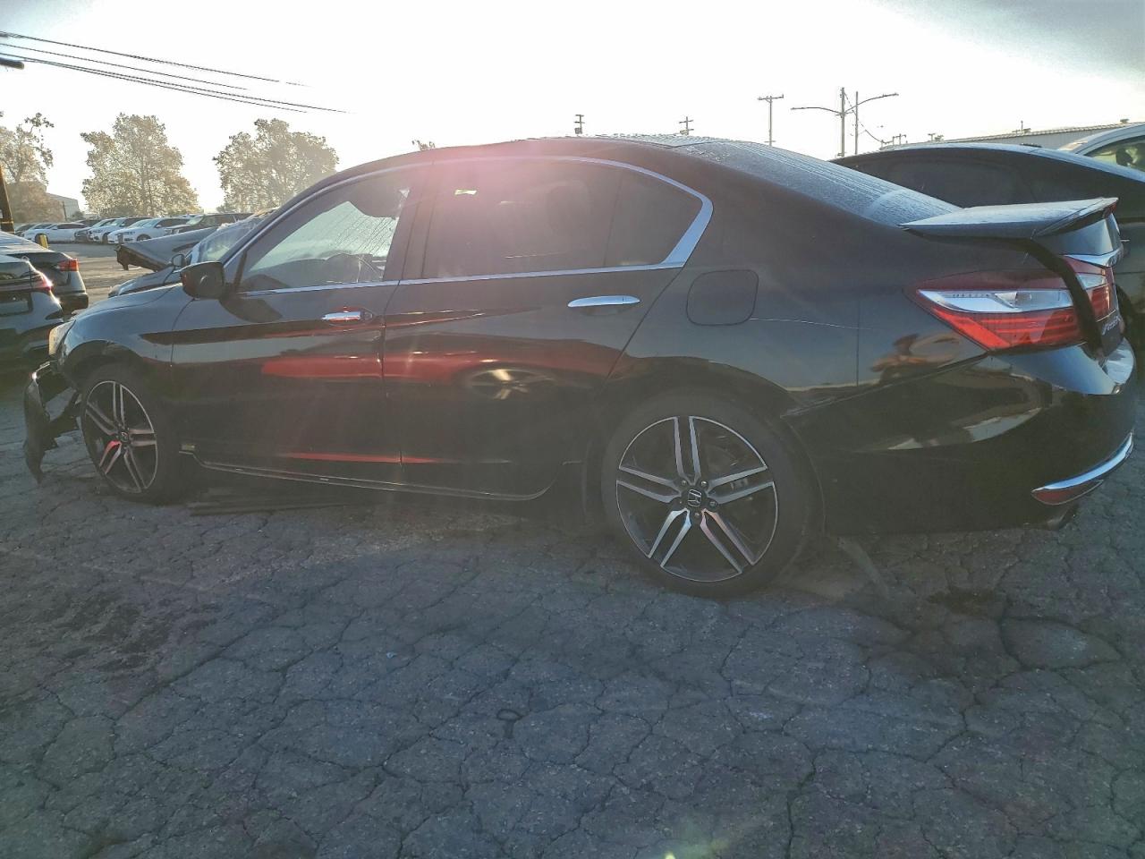 2017 HONDA ACCORD SPORT photo 2