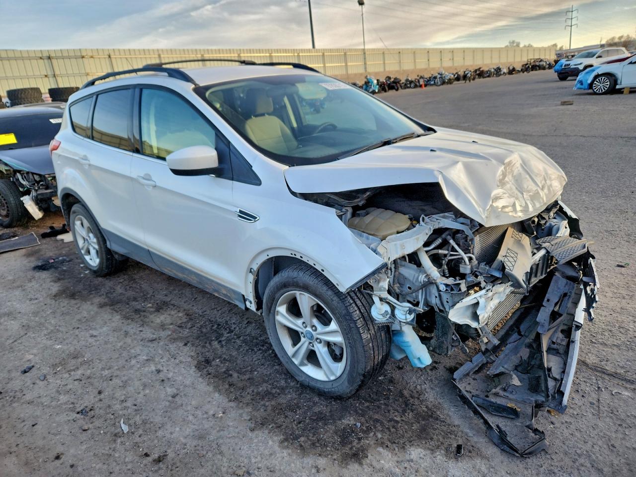 2013 FORD ESCAPE SE photo 4