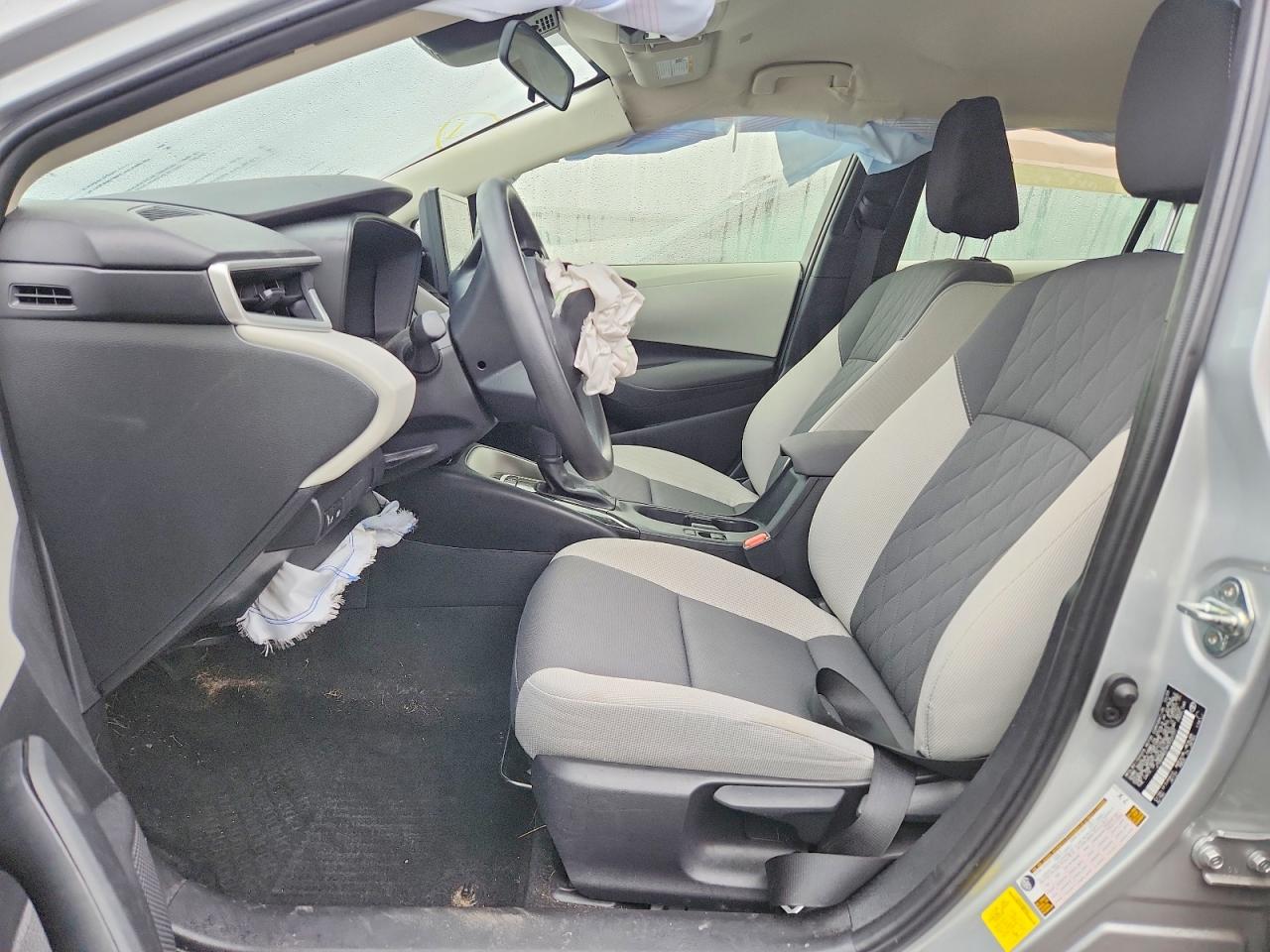 2024 TOYOTA COROLLA LE photo 7
