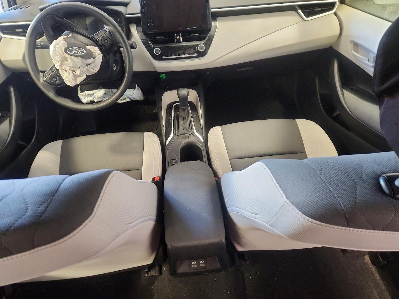 2024 TOYOTA COROLLA LE photo 8