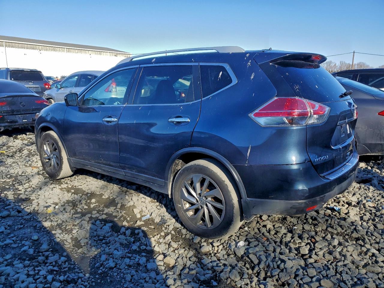 2014 NISSAN ROGUE S photo 2