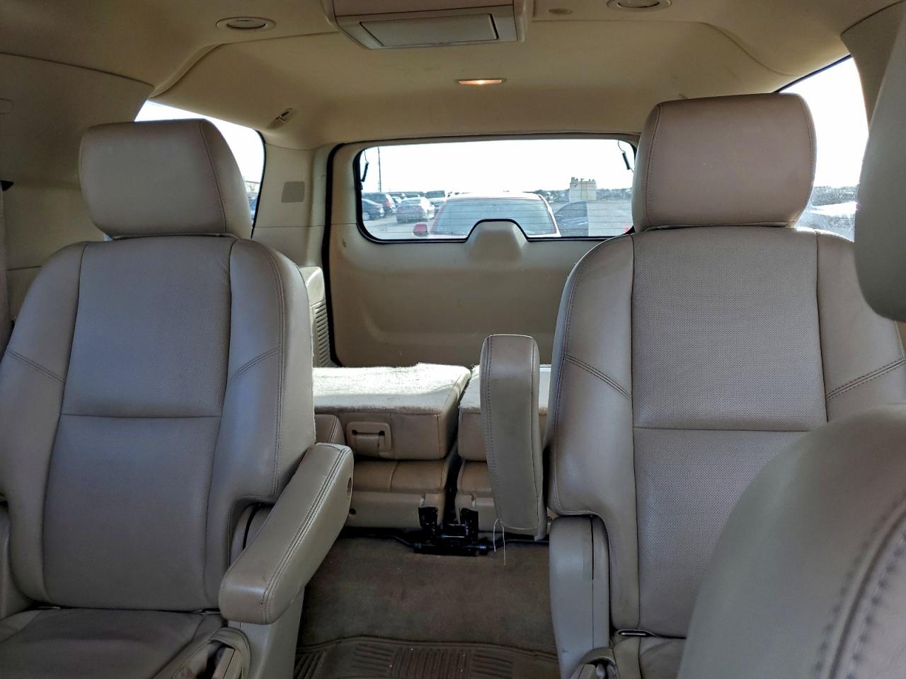 2011 GMC YUKON XL DENALI photo 10