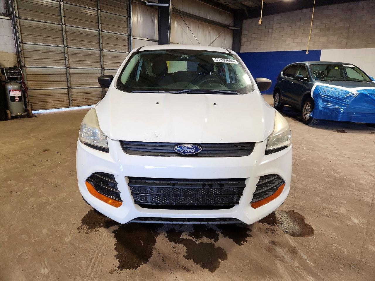 2013 FORD ESCAPE S photo 5