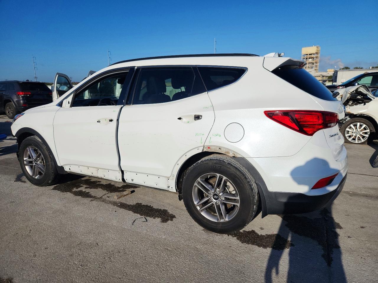 2017 HYUNDAI SANTA FE SPORT photo 2