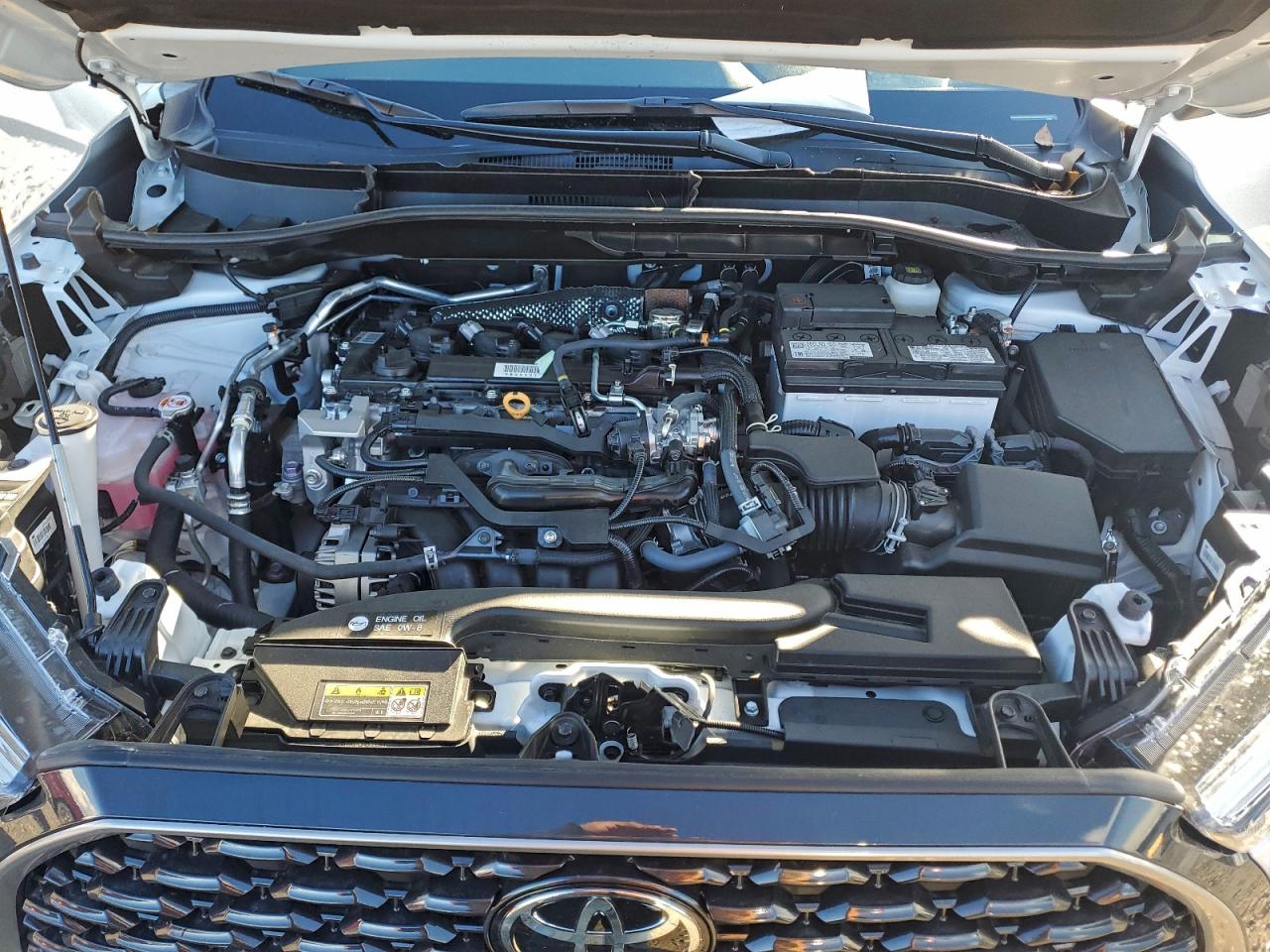 2025 TOYOTA COROLLA CROSS XLE photo 31