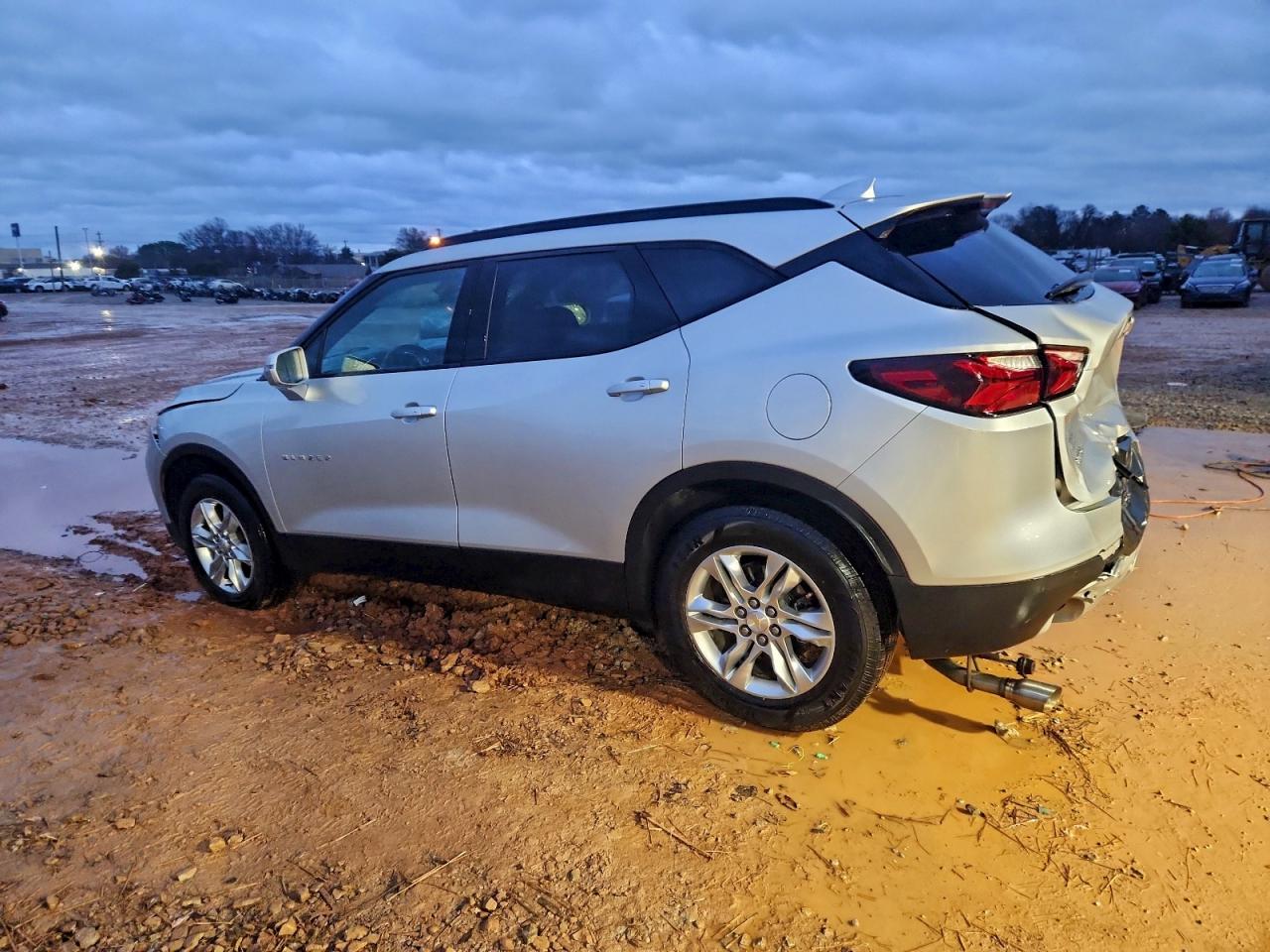 2020 CHEVROLET BLAZER 2LT photo 2