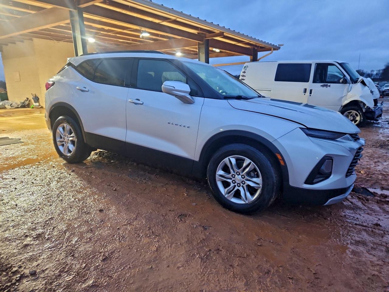 2020 CHEVROLET BLAZER 2LT photo 4
