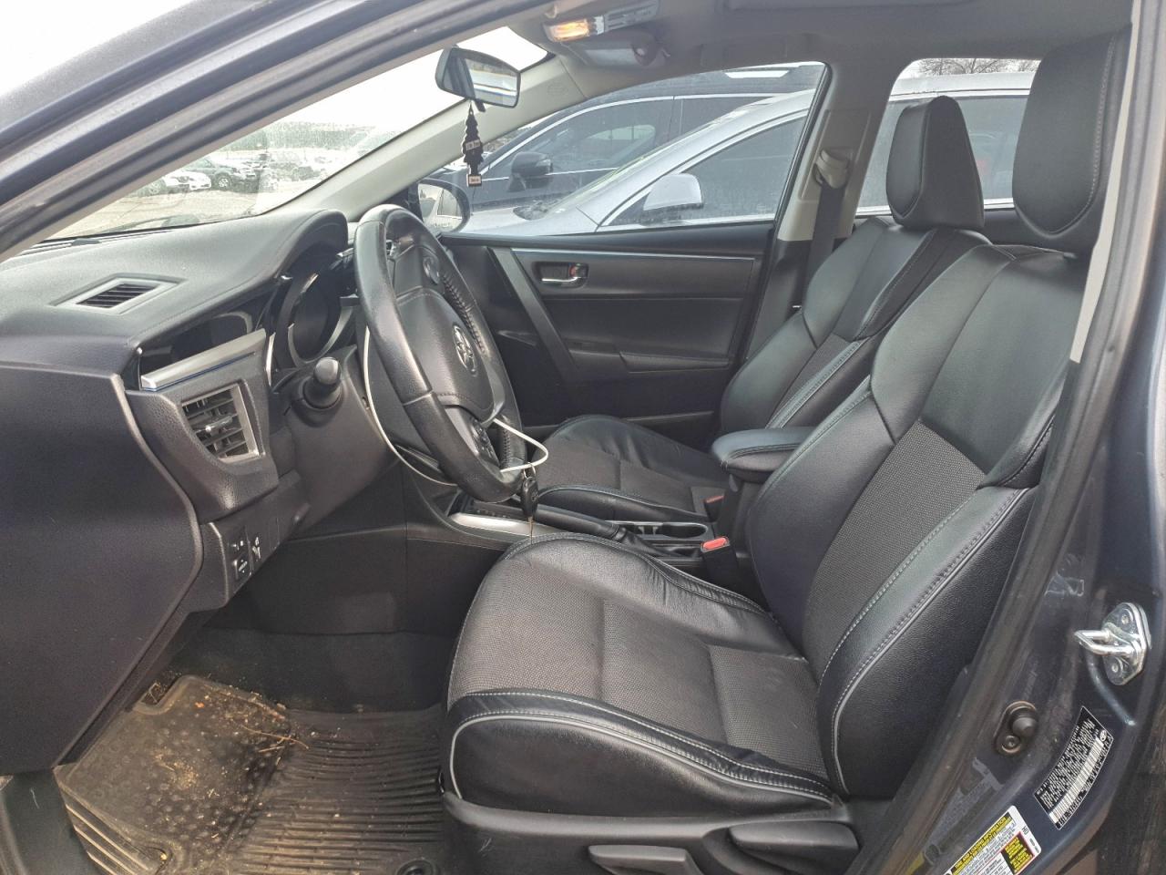 2015 TOYOTA COROLLA L photo 7
