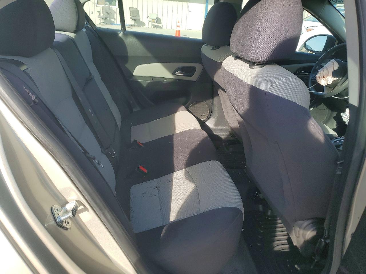 2013 CHEVROLET CRUZE LS photo 10