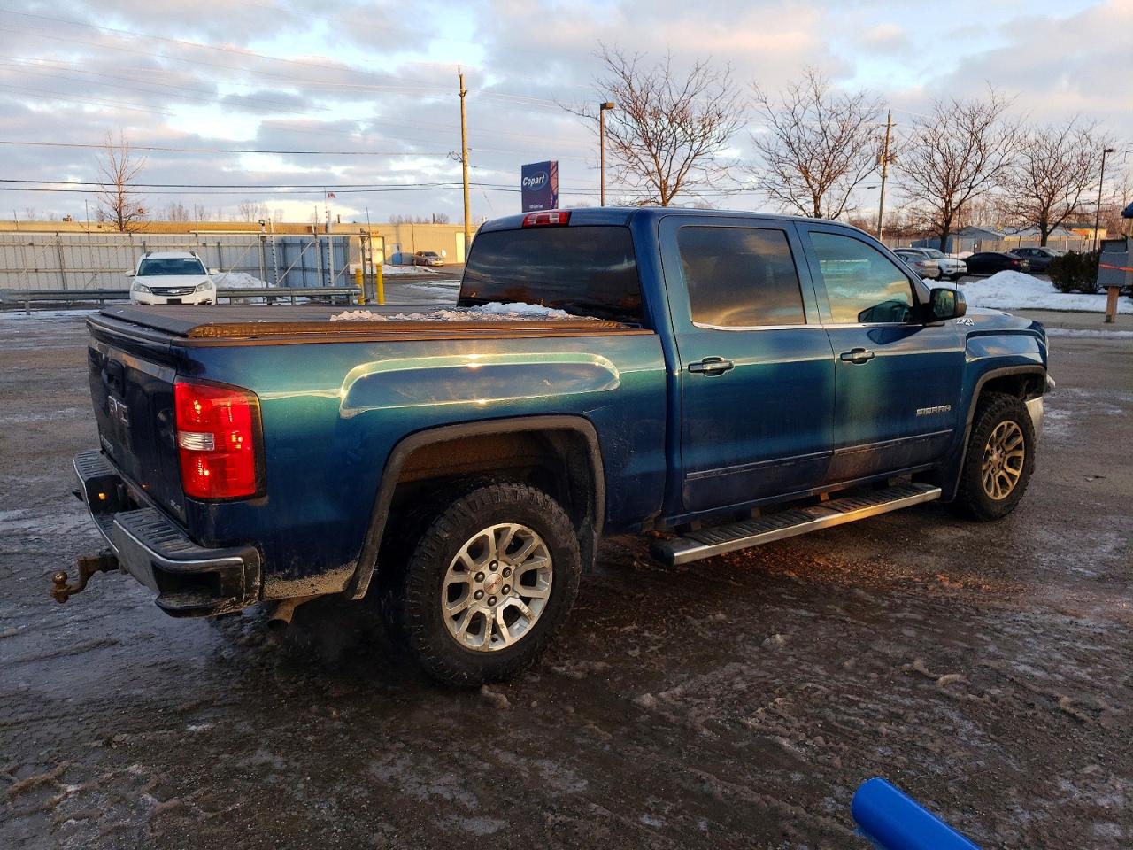 2017 GMC SIERRA K1500 SLE photo 3