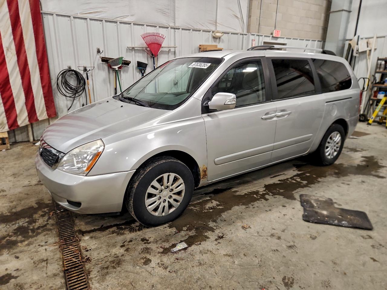 2012 KIA SEDONA