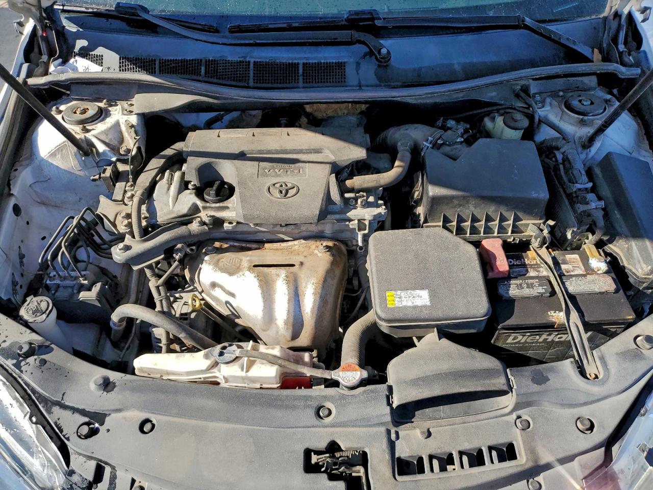 2016 TOYOTA CAMRY LE photo 11
