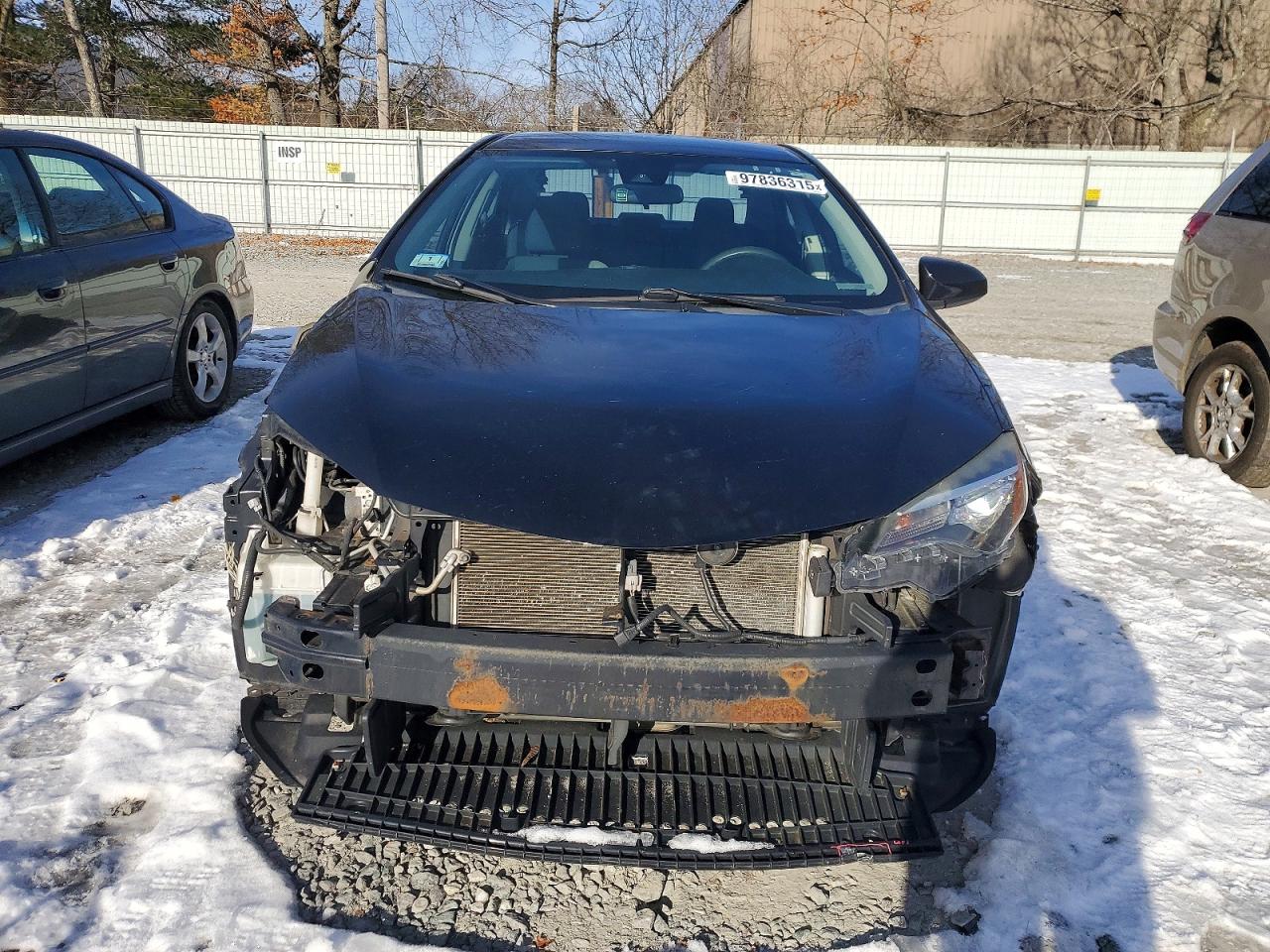 2017 TOYOTA COROLLA L photo 5