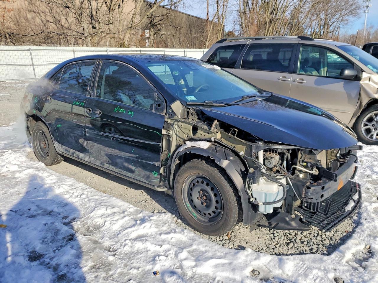 2017 TOYOTA COROLLA L photo 4