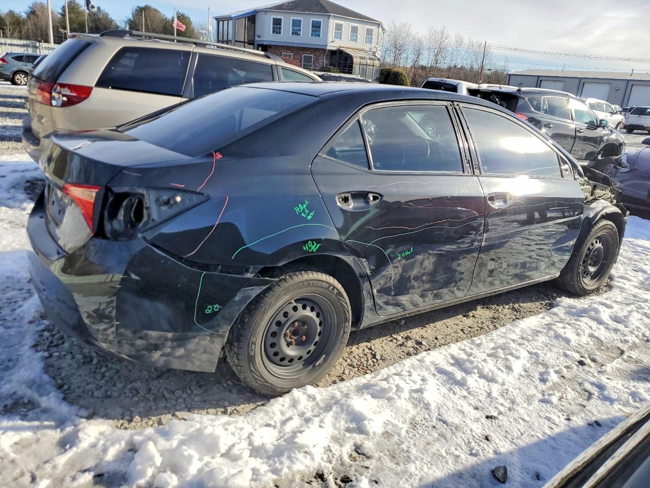 2017 TOYOTA COROLLA L photo 3