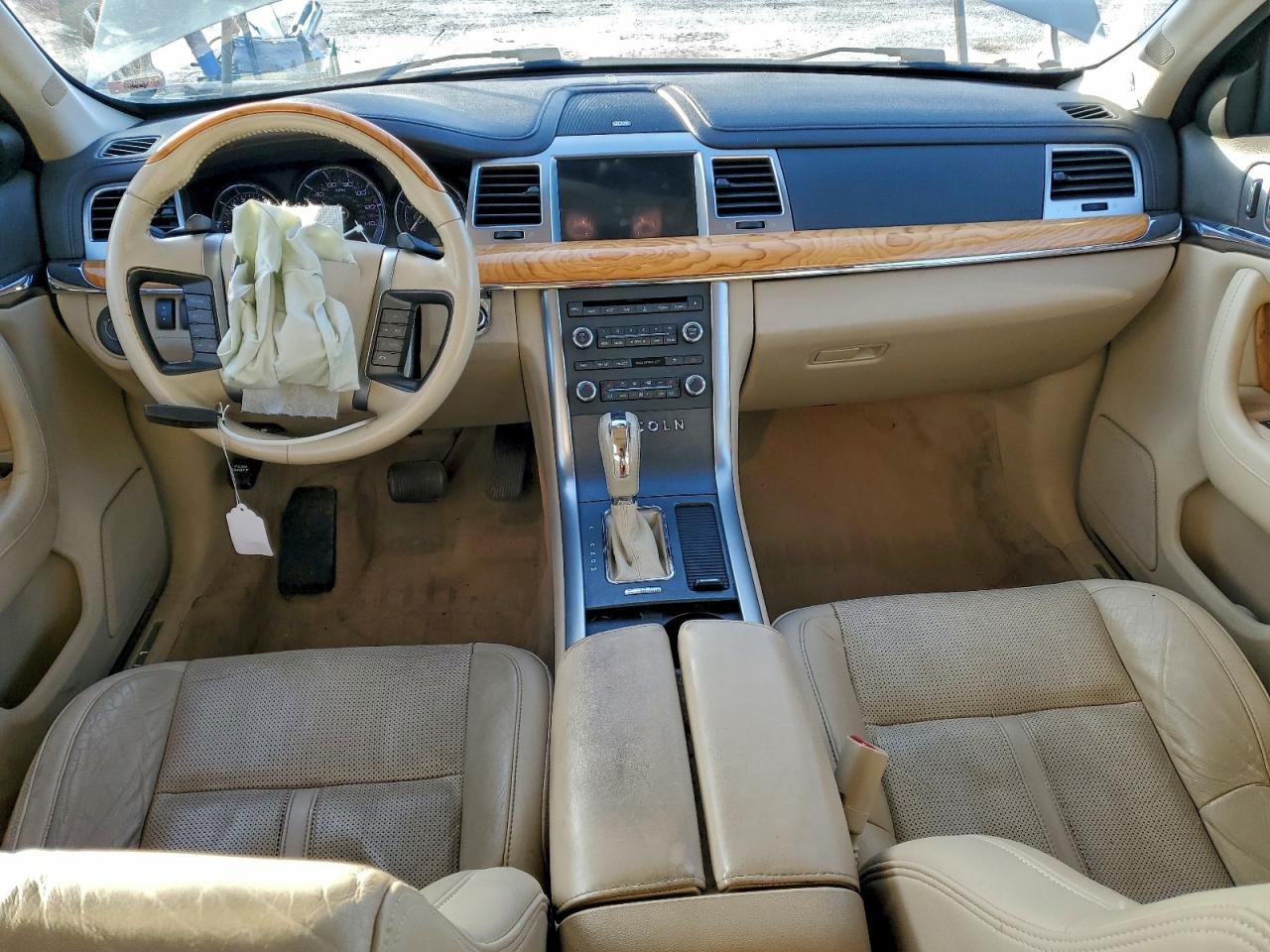 2010 LINCOLN MKS photo 8