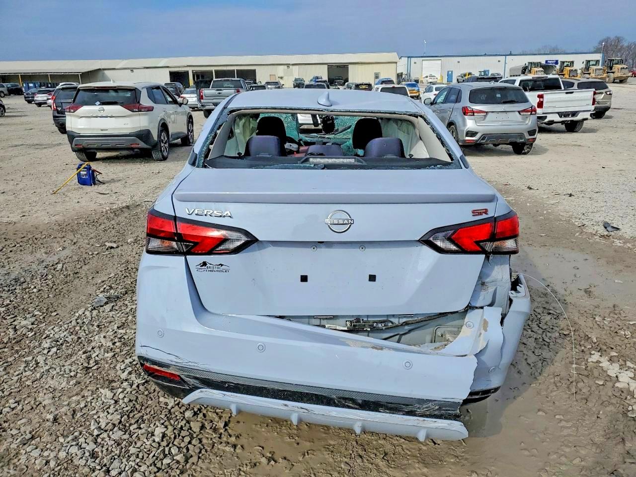 2024 NISSAN VERSA SR photo 6
