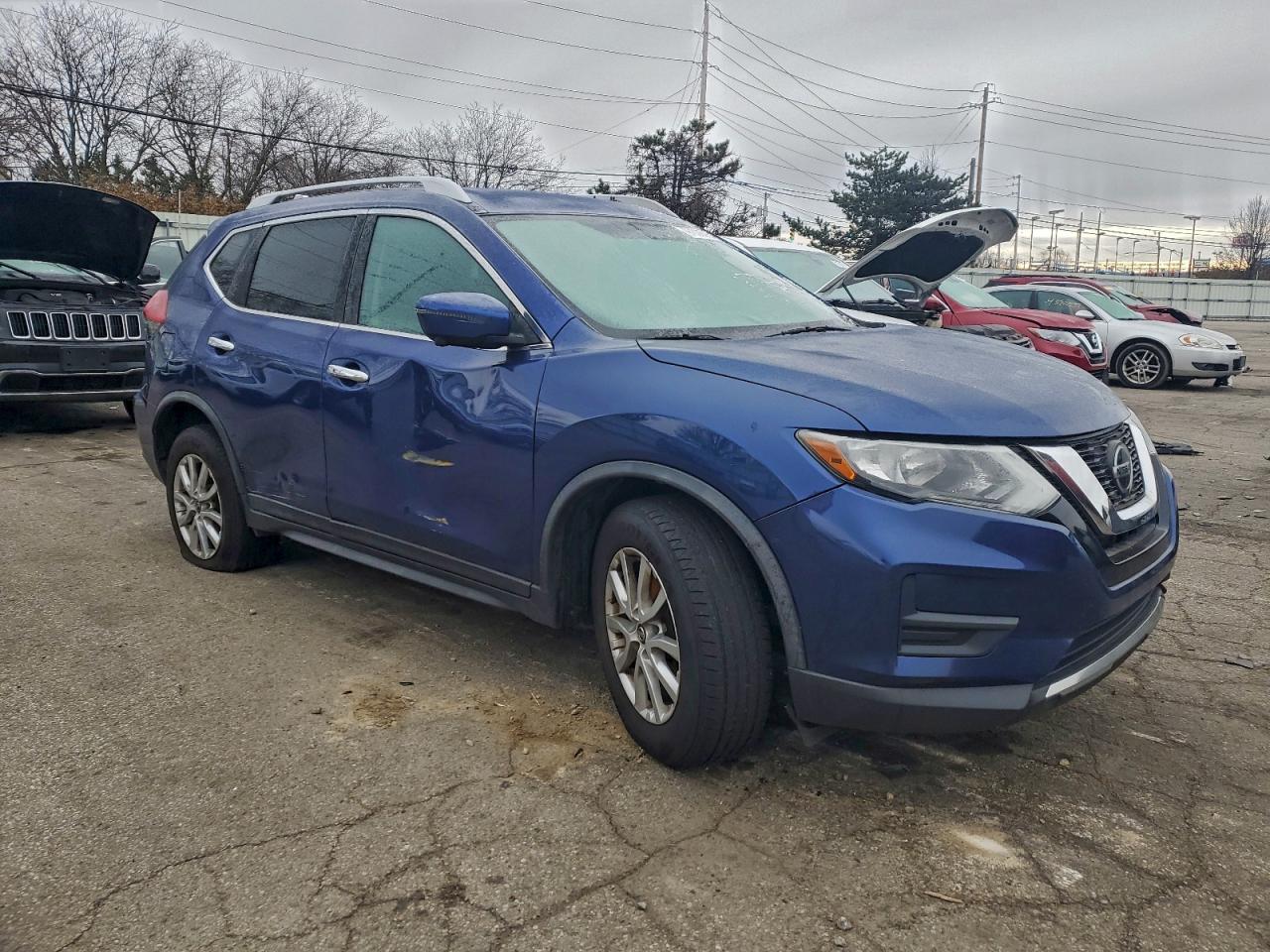 2018 NISSAN ROGUE S photo 4