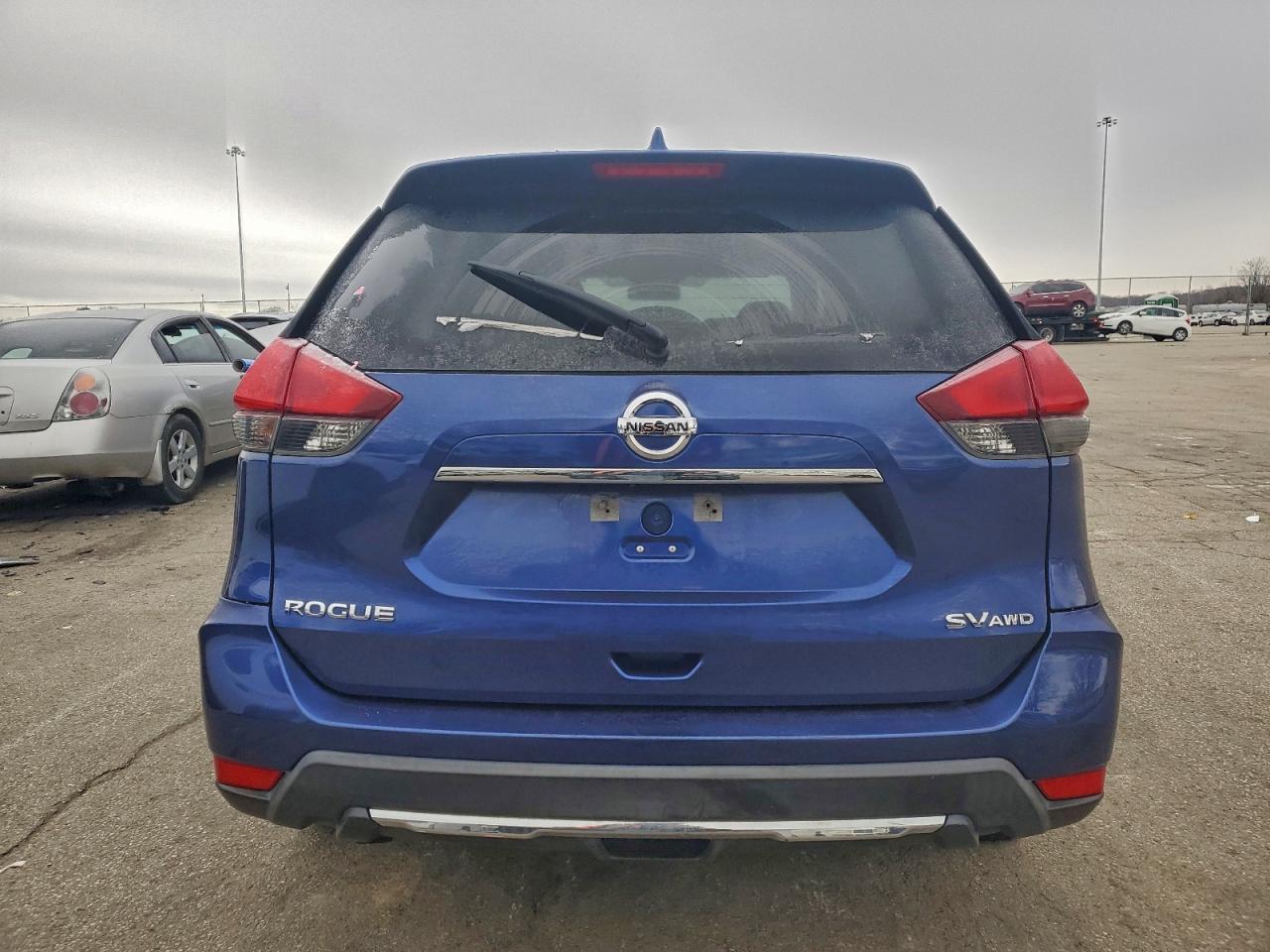 2018 NISSAN ROGUE S photo 6