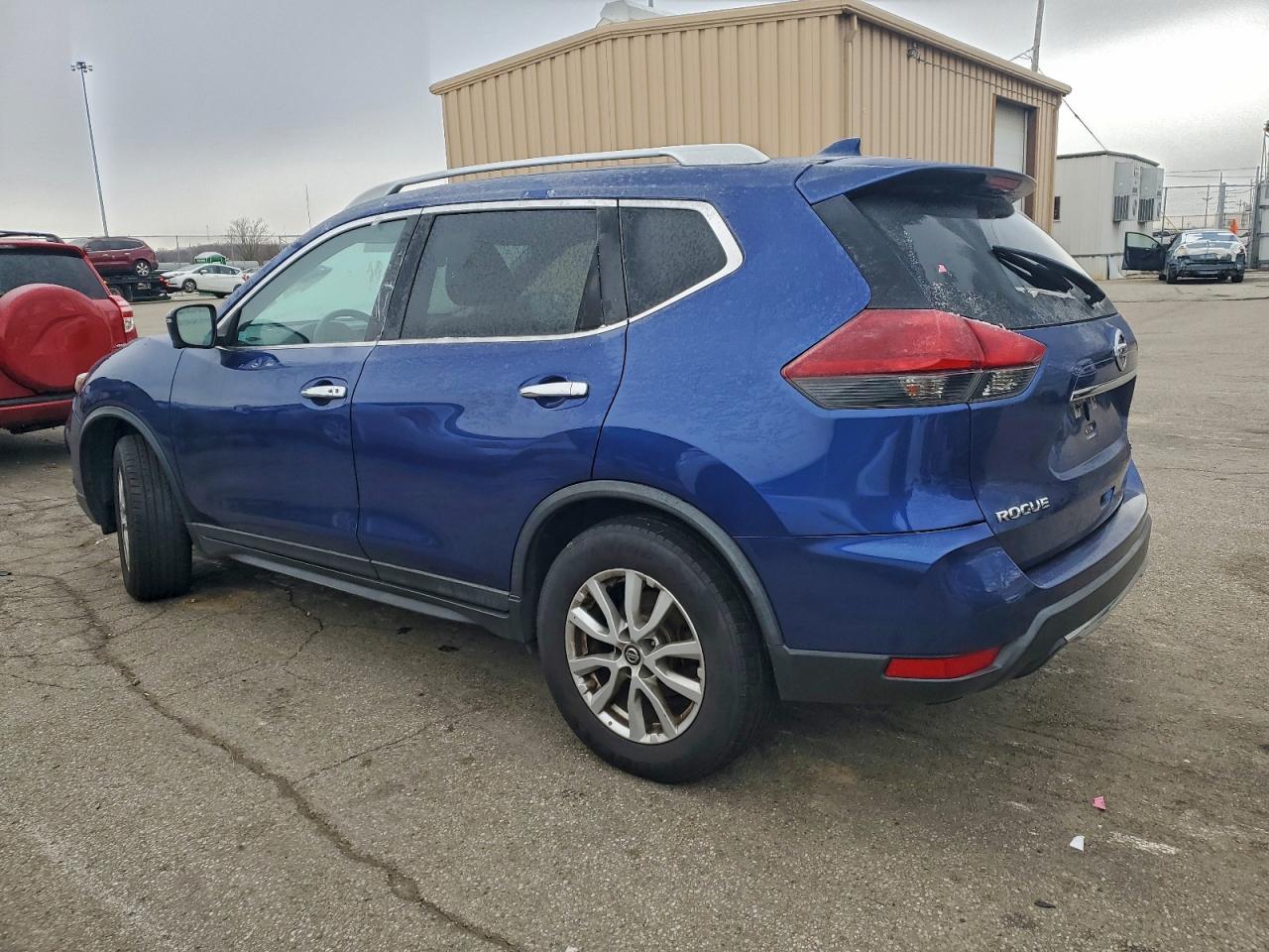 2018 NISSAN ROGUE S photo 2