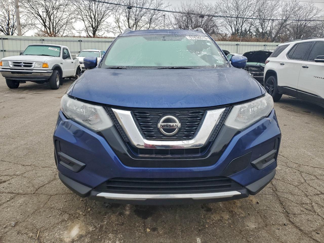 2018 NISSAN ROGUE S photo 5