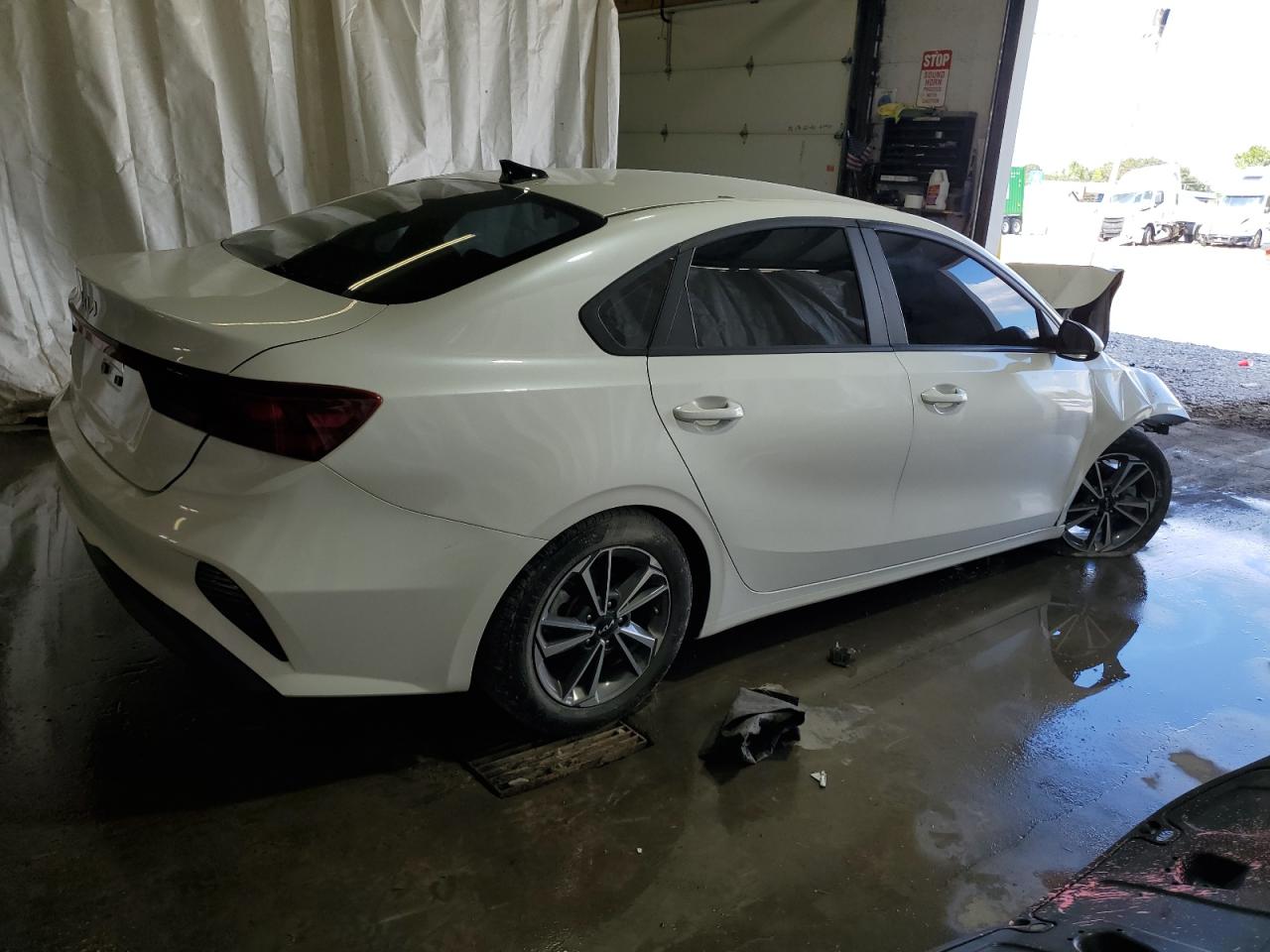 2023 KIA FORTE LX photo 5