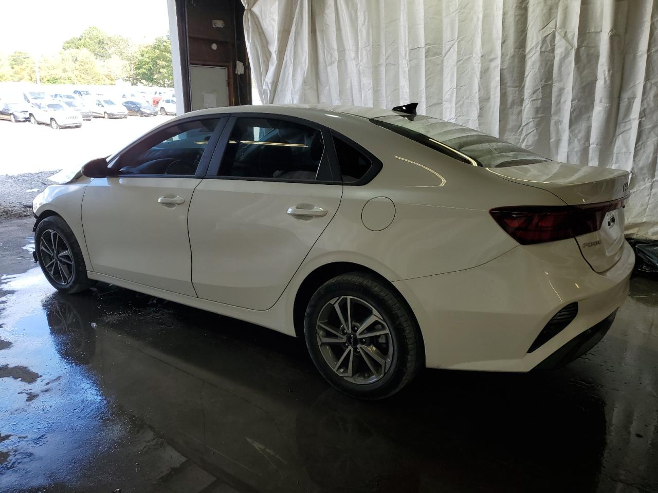 2023 KIA FORTE LX photo 3