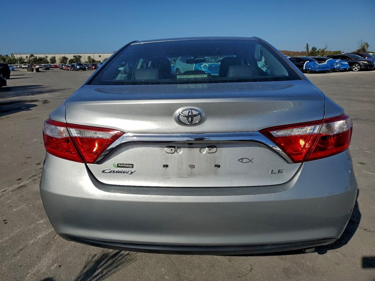 2016 TOYOTA CAMRY LE photo 6