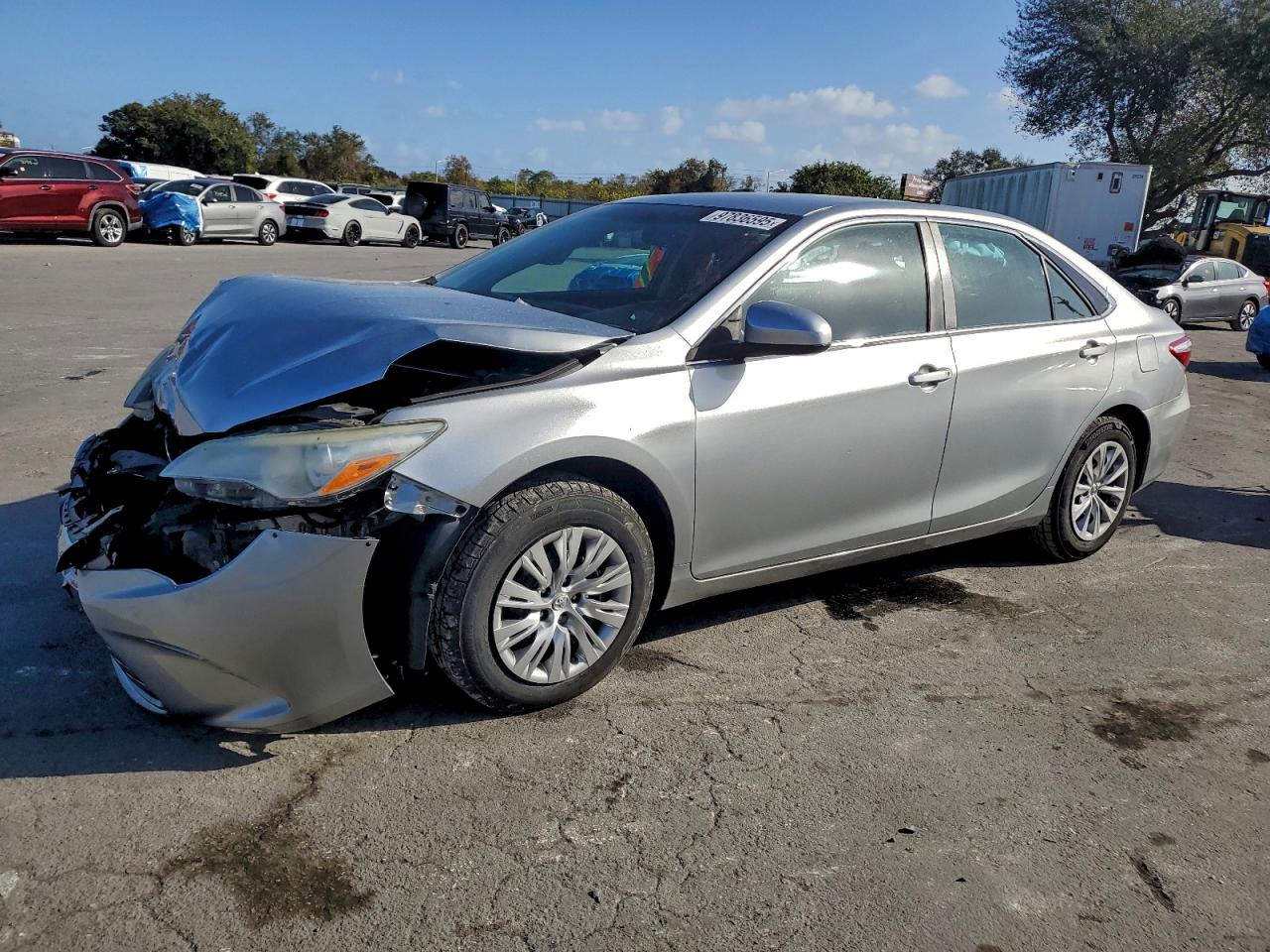 2016 TOYOTA CAMRY