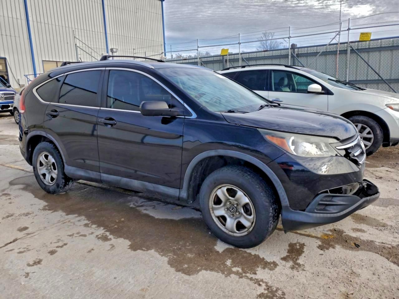 2014 HONDA CR-V LX photo 4