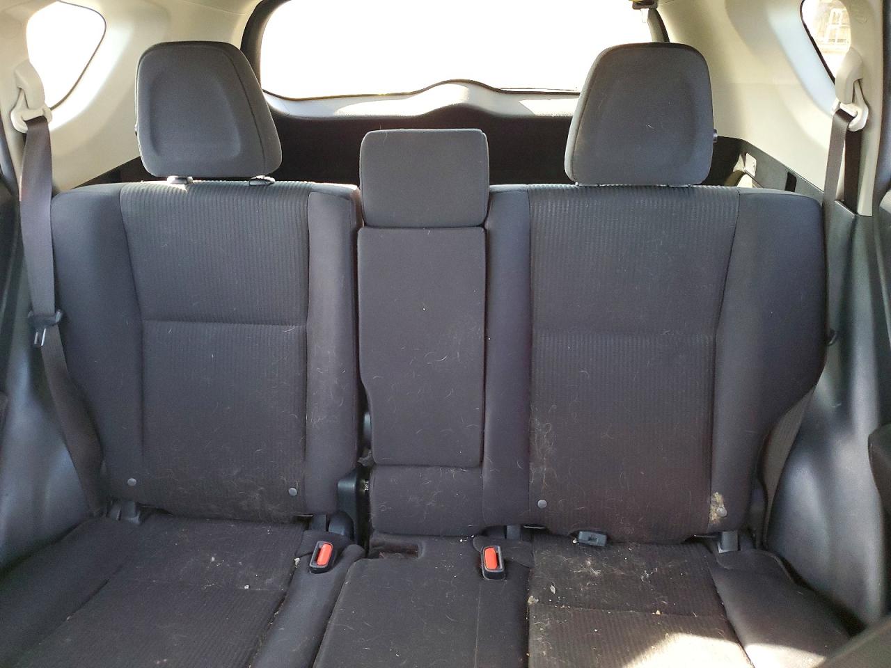 2017 TOYOTA RAV4 LE photo 19