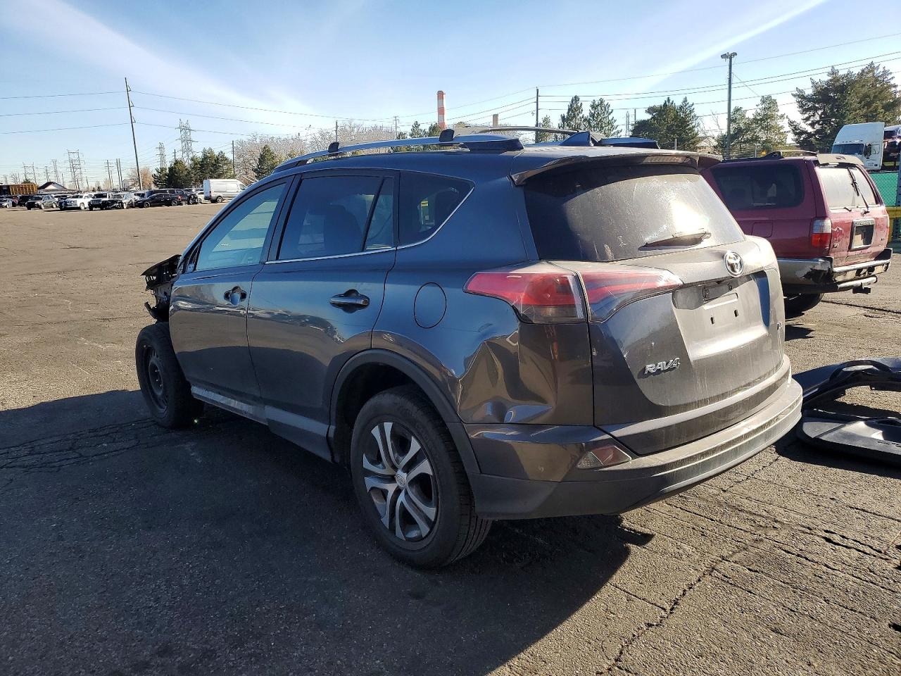 2017 TOYOTA RAV4 LE photo 3