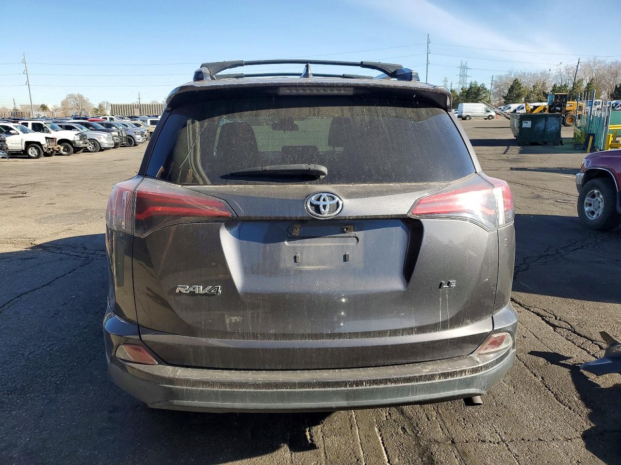 2017 TOYOTA RAV4 LE photo 11