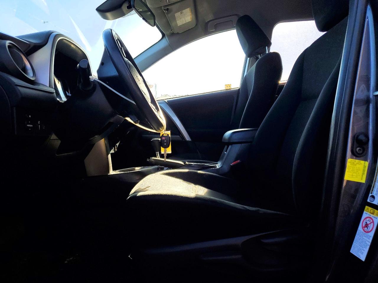 2017 TOYOTA RAV4 LE photo 13