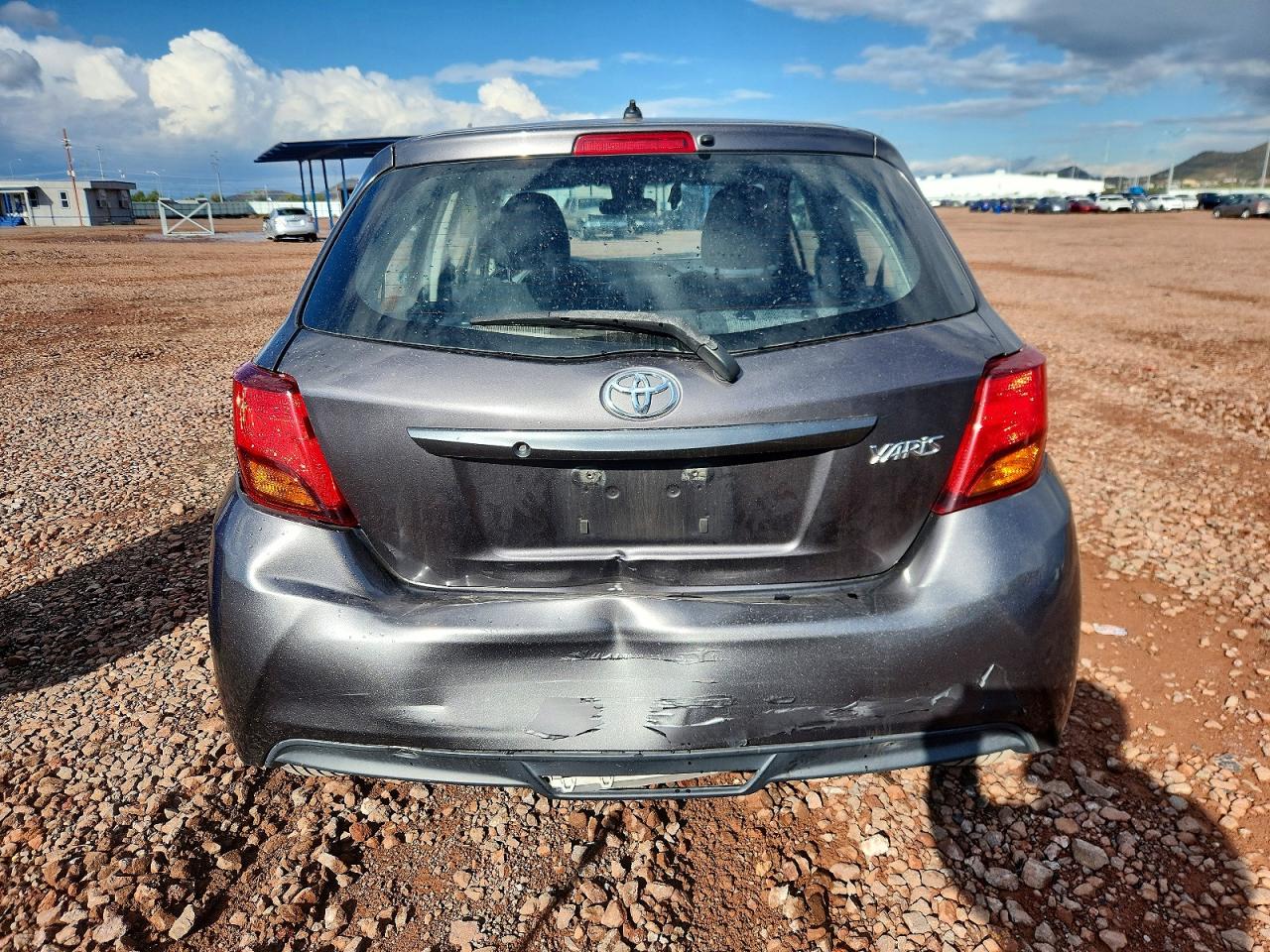 2017 TOYOTA YARIS L photo 11