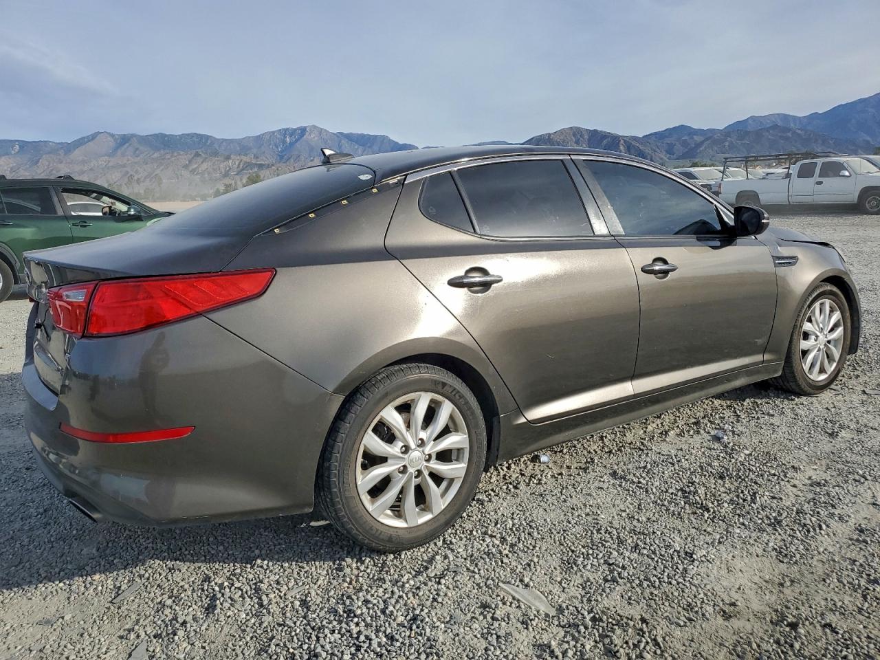 2015 KIA OPTIMA LX photo 3