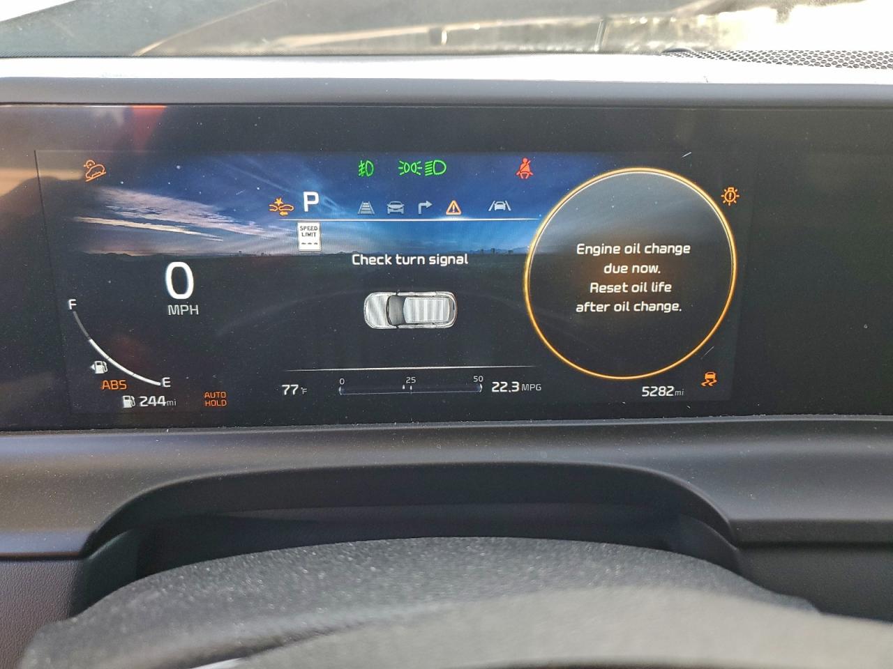 2025 KIA SELTOS SX photo 9