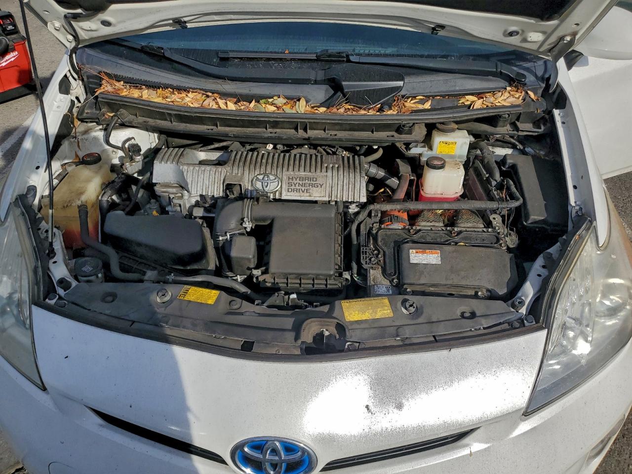 2014 TOYOTA PRIUS photo 11