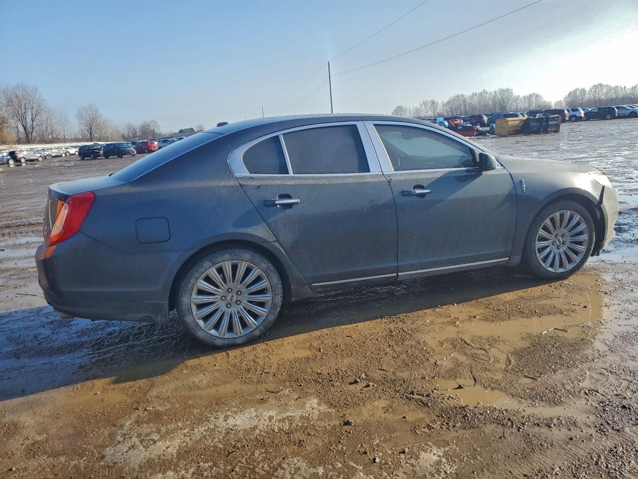 2013 LINCOLN MKS photo 3