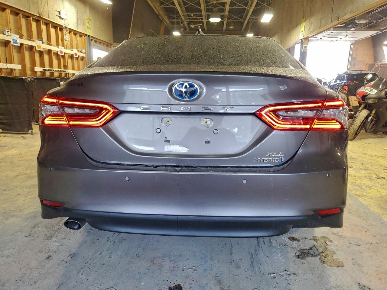 2022 TOYOTA CAMRY XLE photo 6
