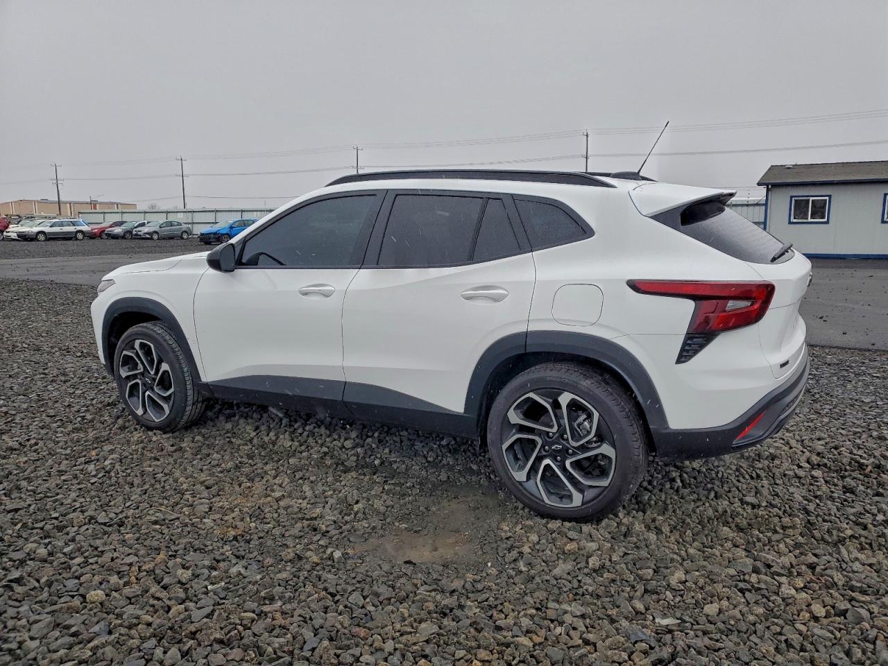 2025 CHEVROLET TRAX 2RS photo 2