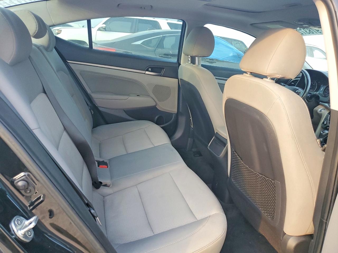2018 HYUNDAI ELANTRA SEL photo 10