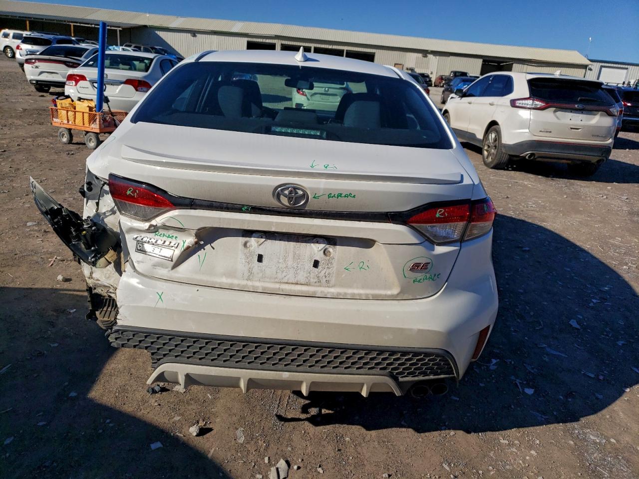 2022 TOYOTA COROLLA SE photo 6
