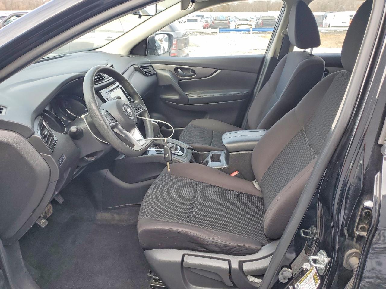2020 NISSAN ROGUE SPORT S photo 7