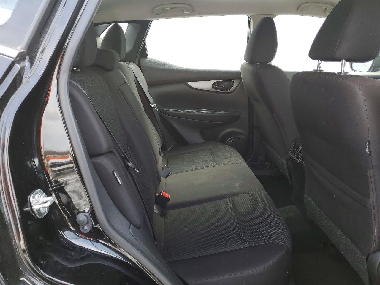 2020 NISSAN ROGUE SPORT S photo 11