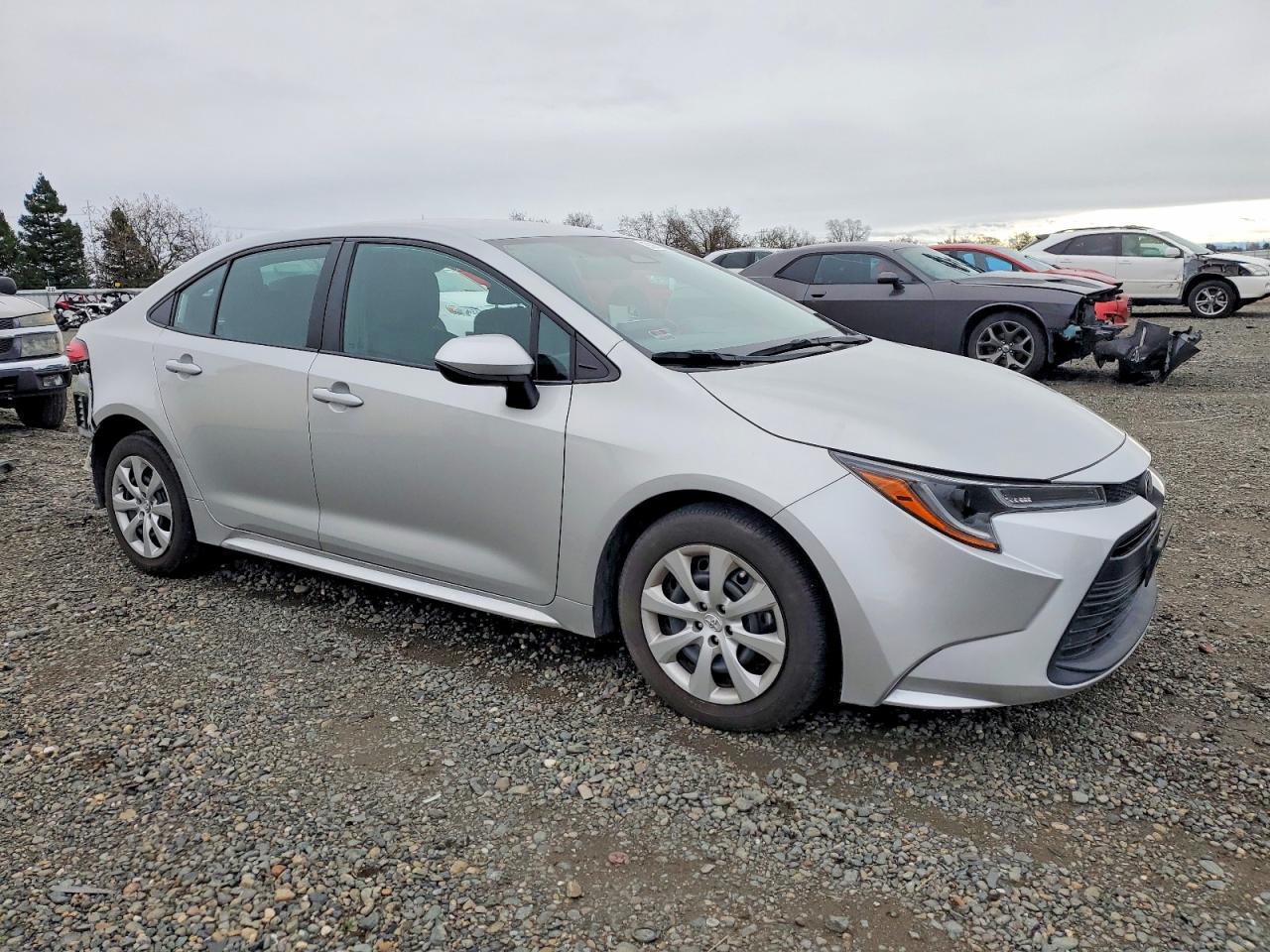 2024 TOYOTA COROLLA LE photo 4
